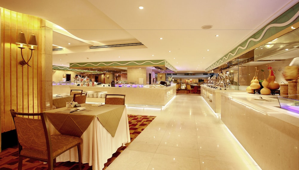 Lijiang Waterfall Hotel 60/71