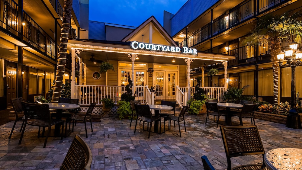BEST WESTERN PLUS WESTBANK 44/50