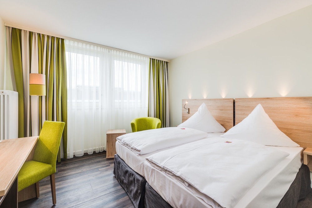 Novina Hotel Wohrdersee Nurnberg City 22/64
