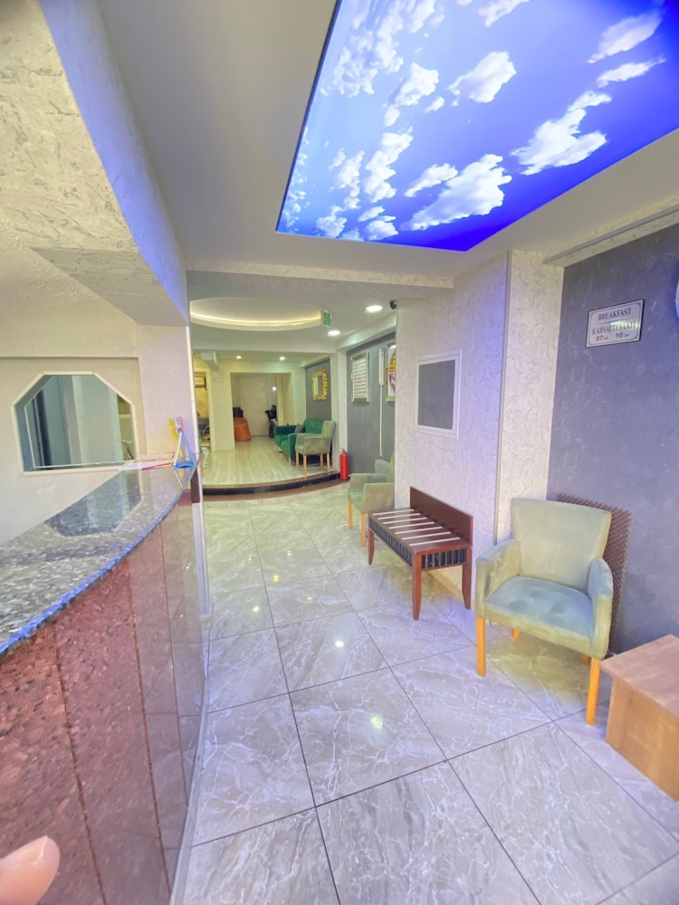 Abam Hotel 16/39