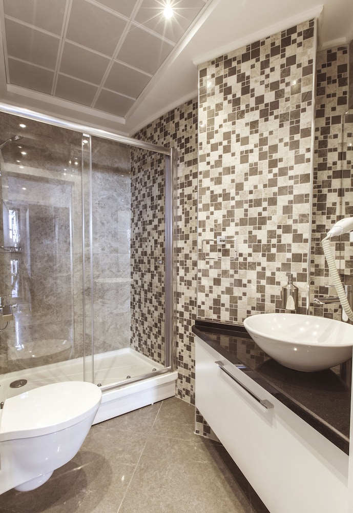 Bmk Suites And Apartments 46/50