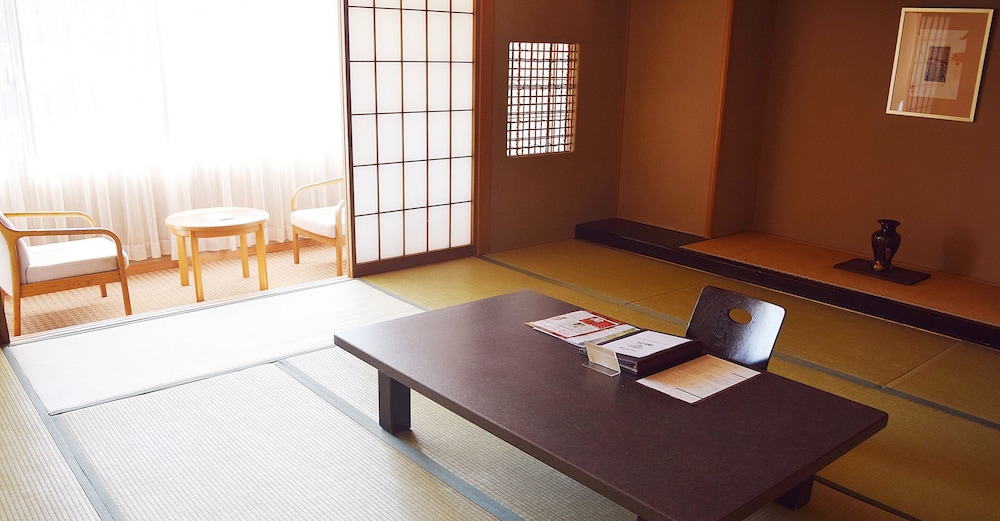 Nagaragawa Seiryu Hotel (Ex Harmonie Terrasse) 23/43