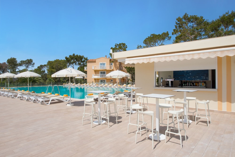 Iberostar Waves Club Cala Barca 40/50