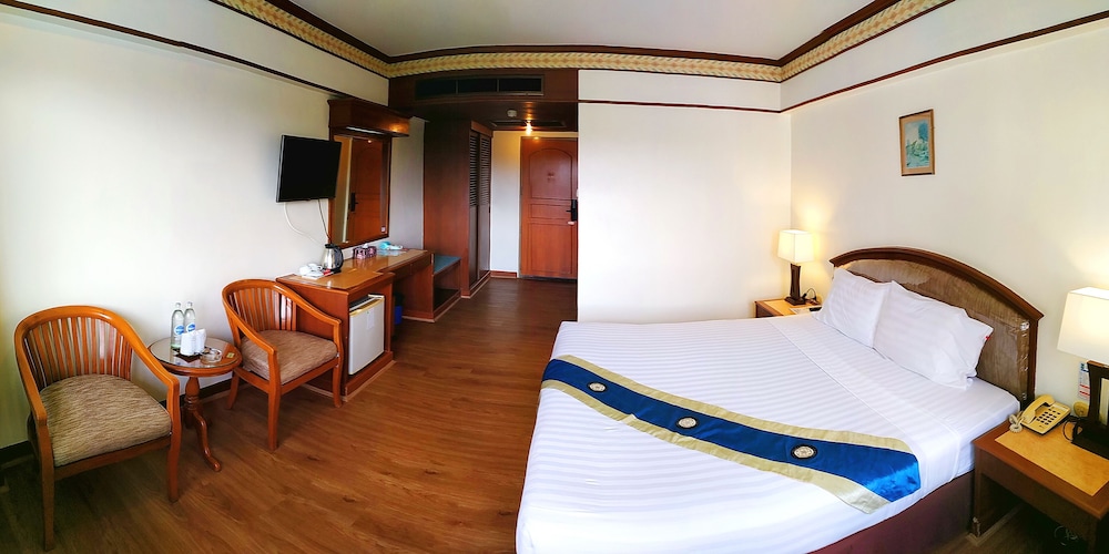 Grand Park Hotel 17/69