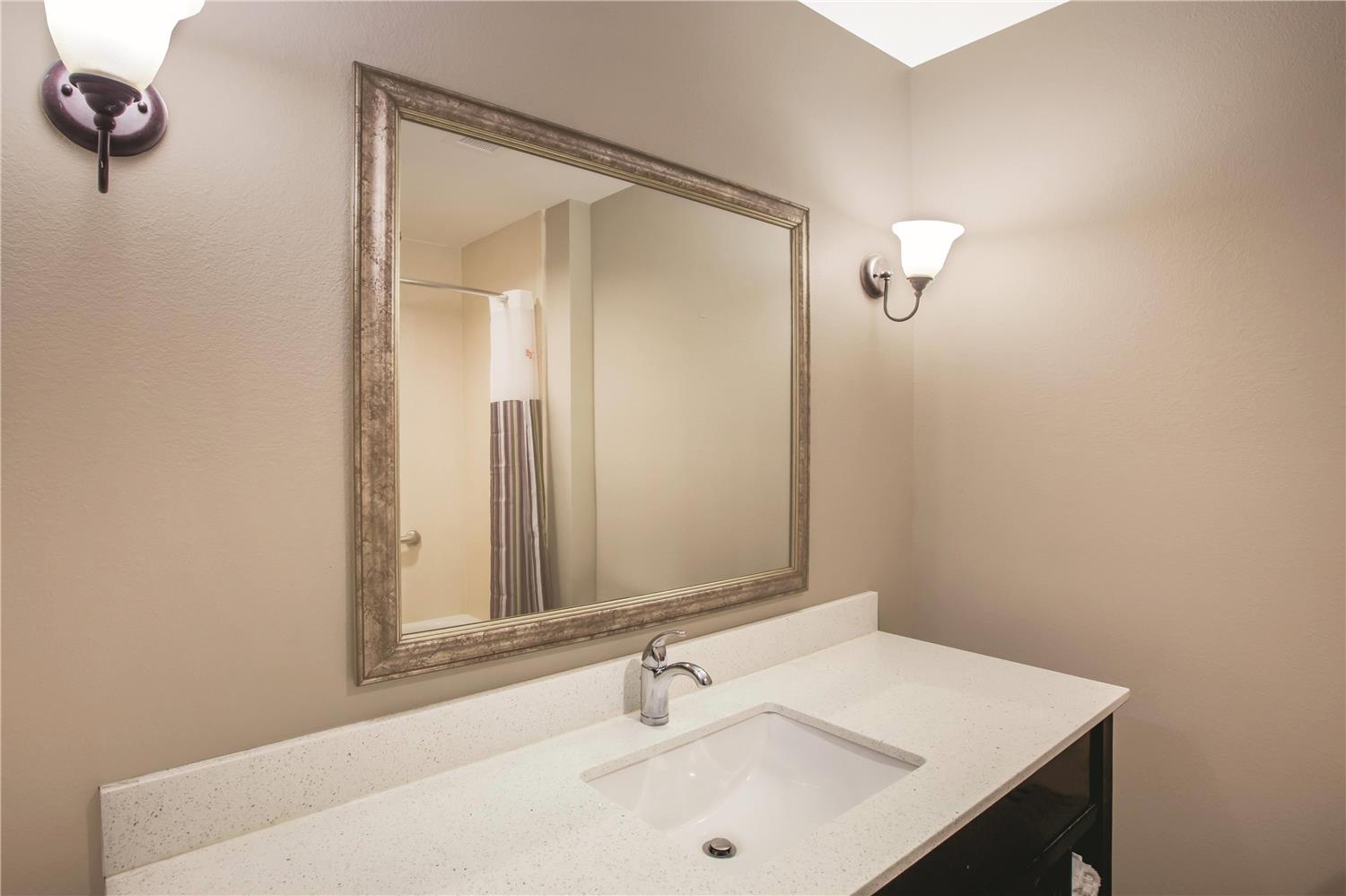 La Quinta Inn & Suites by Wyndham Baton Rouge Denham Springs 40/44