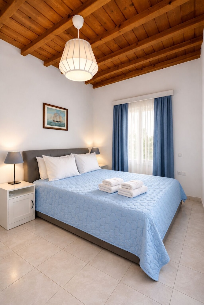 Villa Oceania 10/50