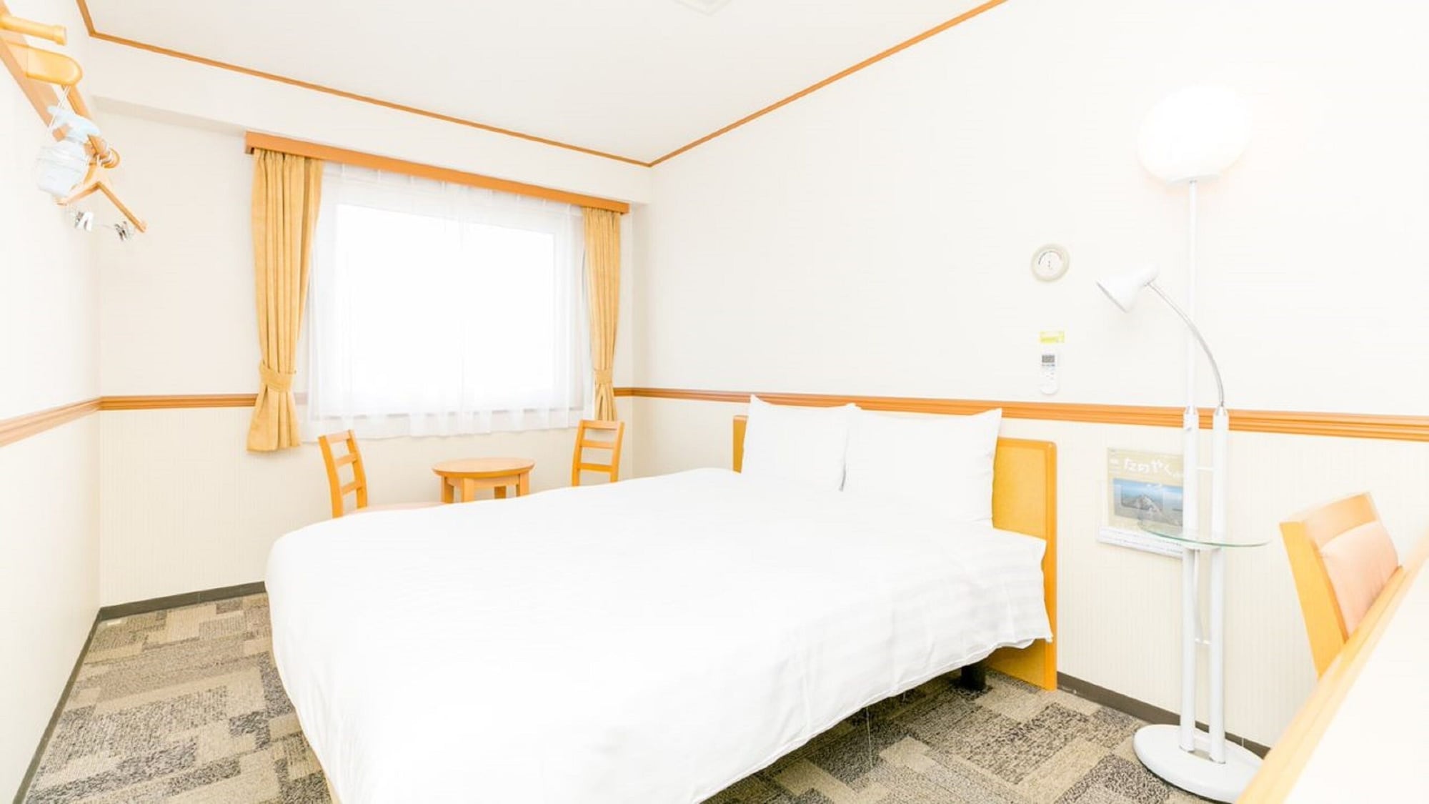 ROOM, DOUBLE BED, SMOKING