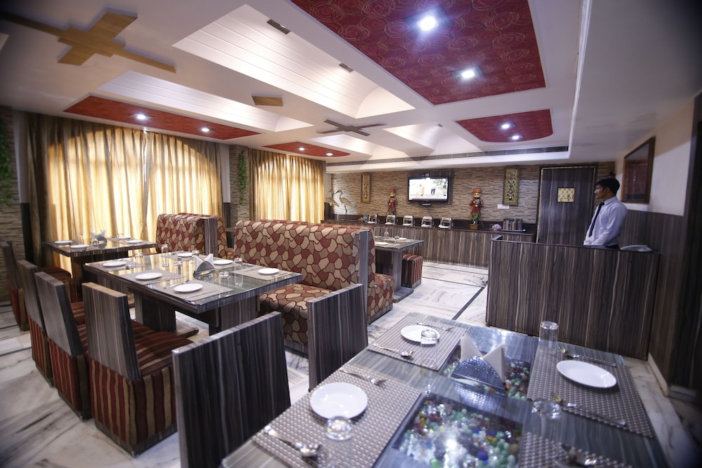 HOTEL SHEETAL REGENCY 31/41
