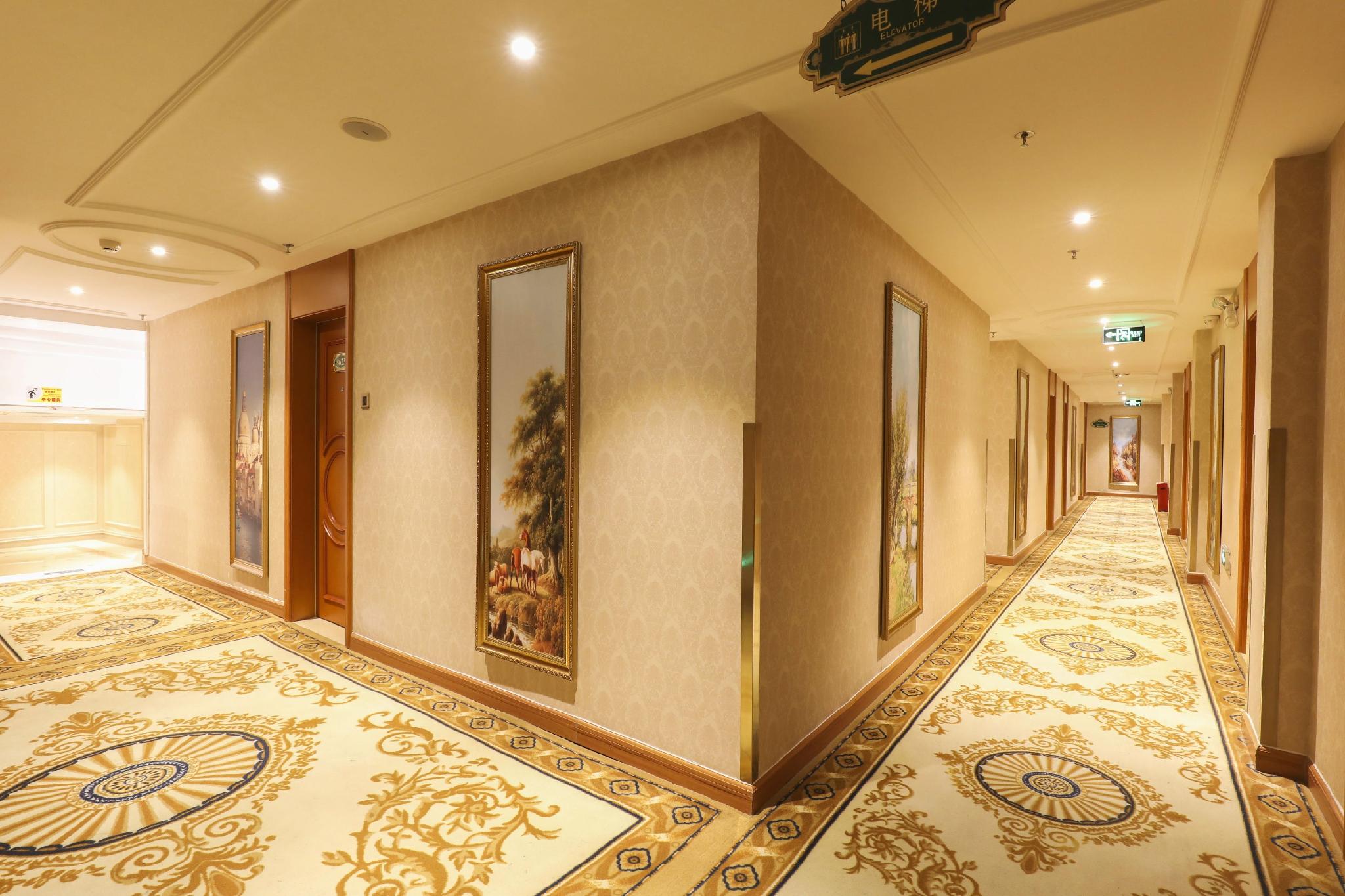 Vienna Hotel (Zhongshan Bus Terminal) 30/37