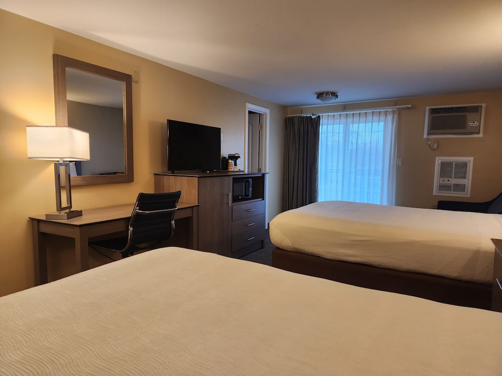 Hyannis Travel Inn 21/45