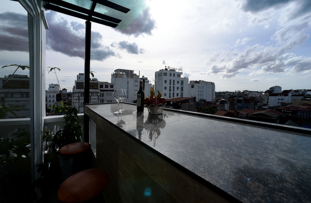 CENTRE POINT HANOI HOTEL 59/62