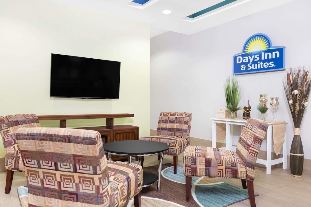 Days Inn & Suites by Wyndham Madisonville 23/35