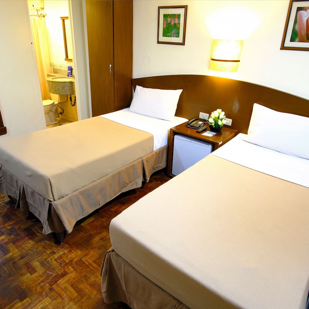 Fersal Hotel Manila 35/60