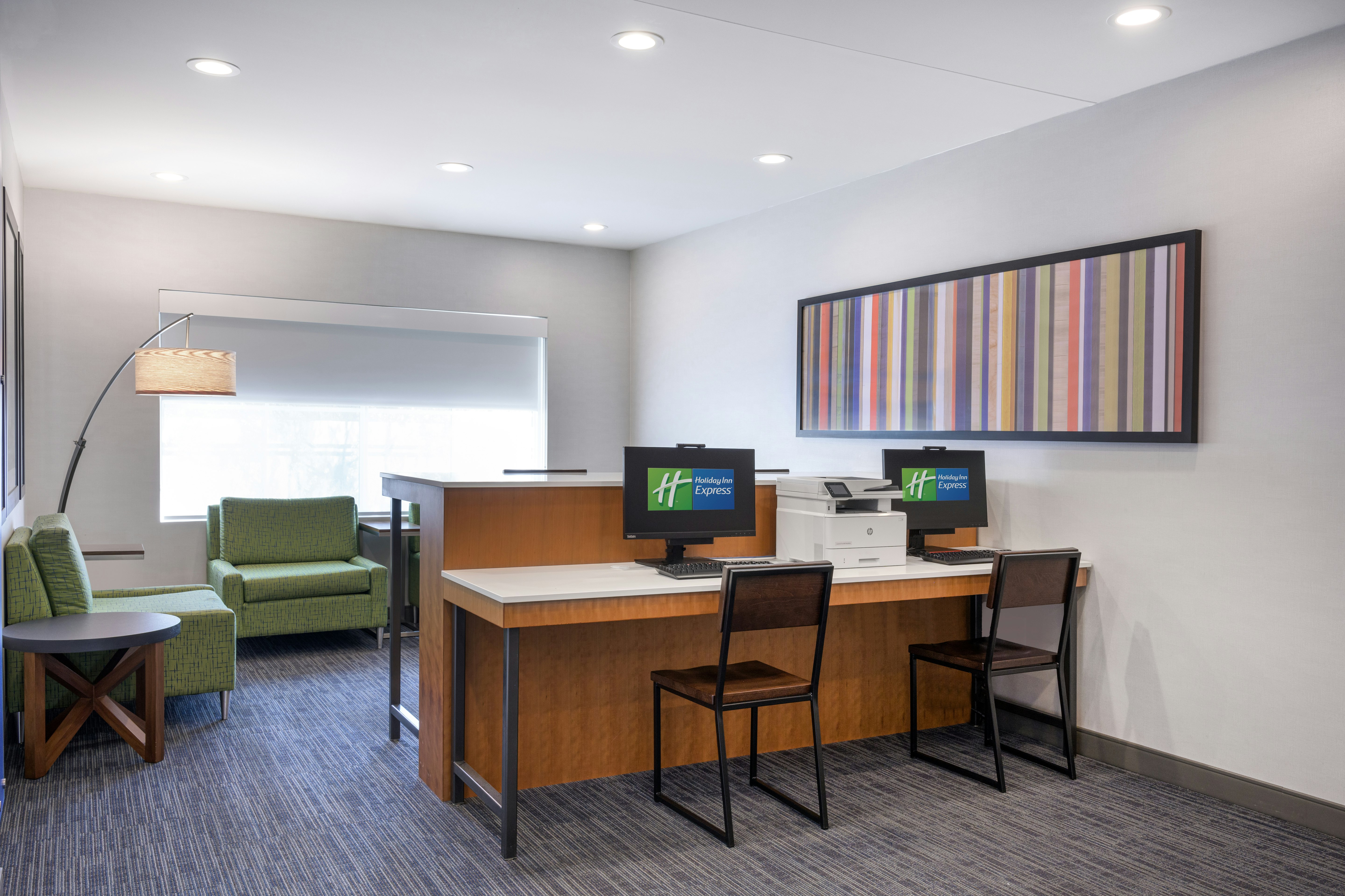 Holiday Inn Express and Suites Phoenix East - Gilbert 53/66