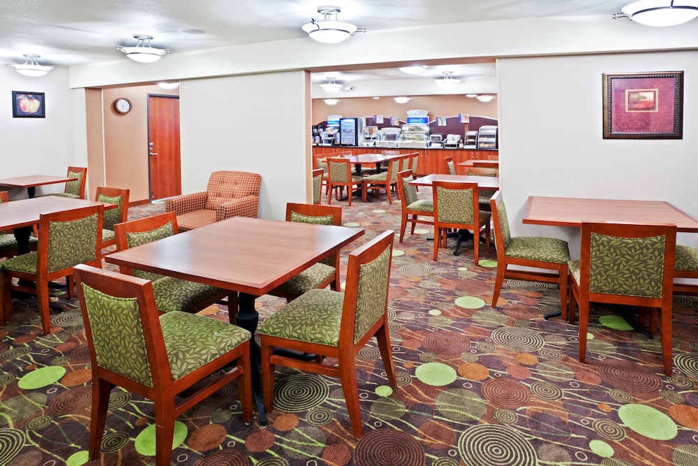 Holiday Inn Express Portland South - Lake Oswego 63/79
