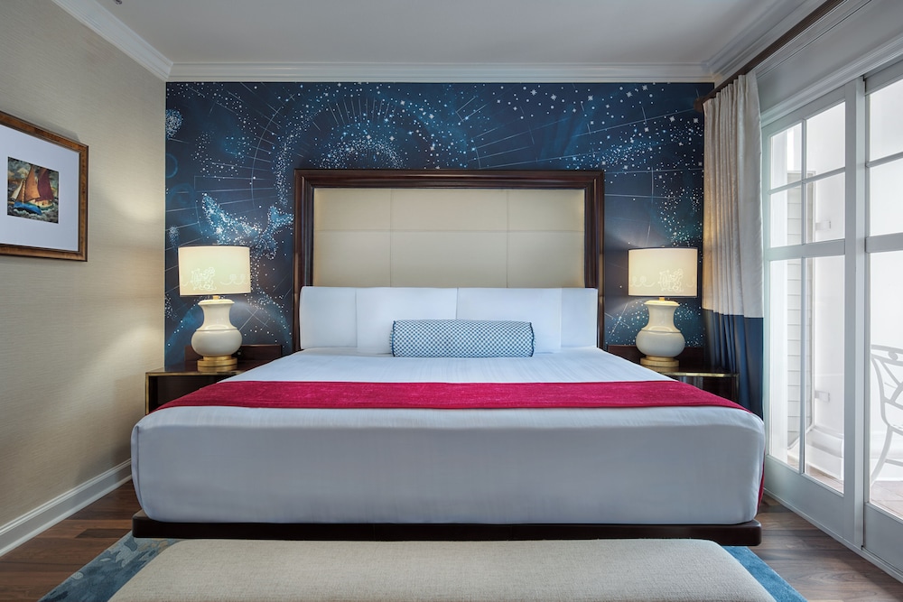 Disneys Yacht Club Resort 12/50