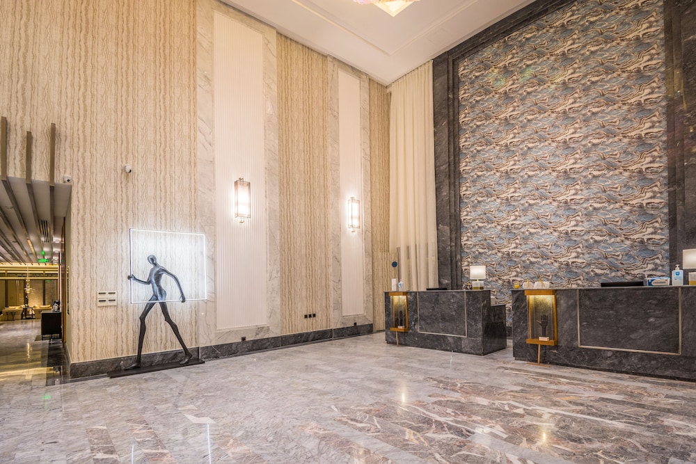 Grand Plaza Hotel King Fahad 24/50