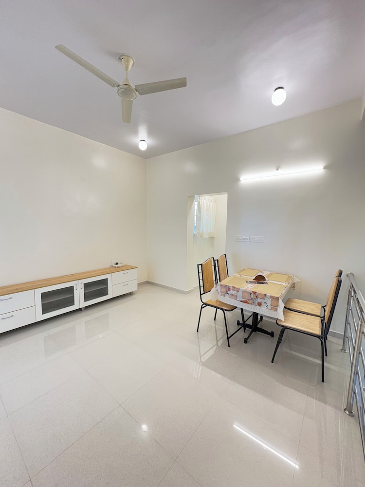 Sai Grand Villas and Hotel 32/50