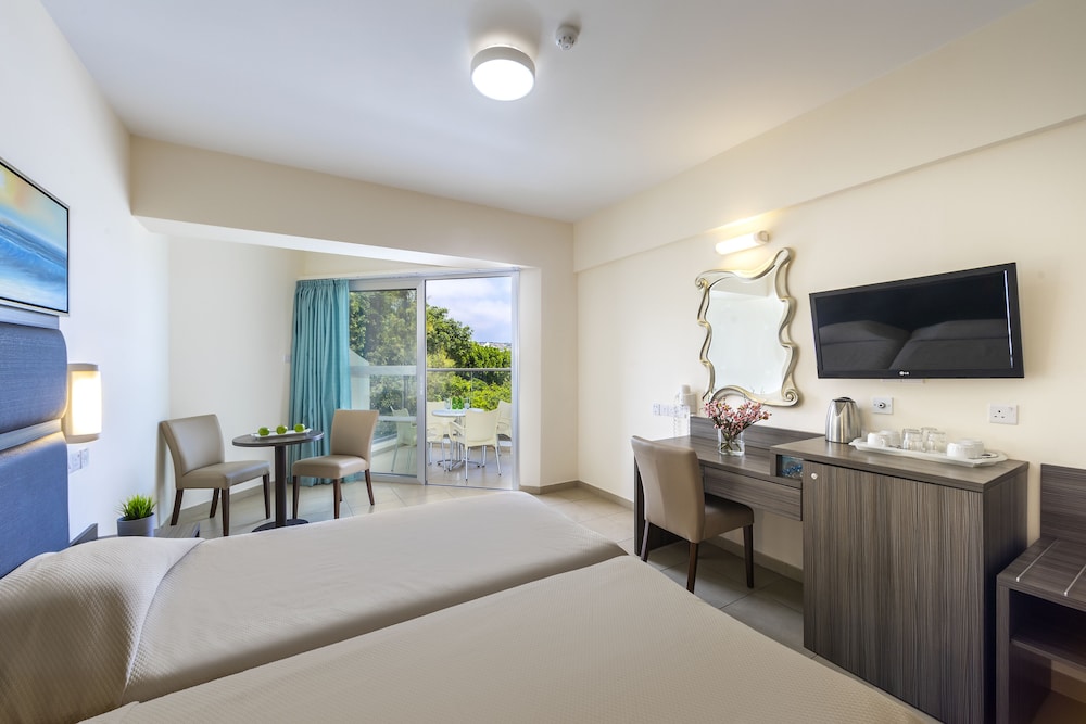 TOFINIS HOTEL 23/54