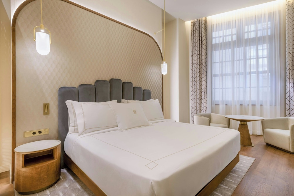 Grand Hotel Centenari, Valencia, Autograph Collection 12/50