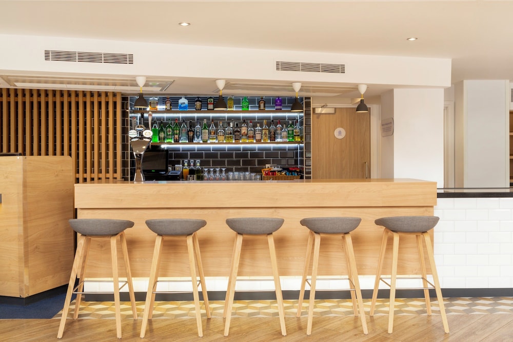 Holiday Inn Express Edinburgh City Centre 37/62