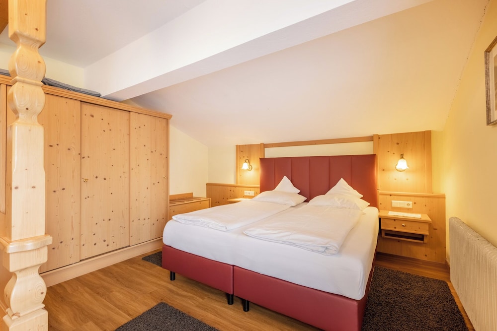 HOTEL SCHOENEGG 20/50