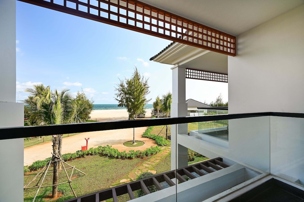 Emerald Ho Tram Resort 20/47