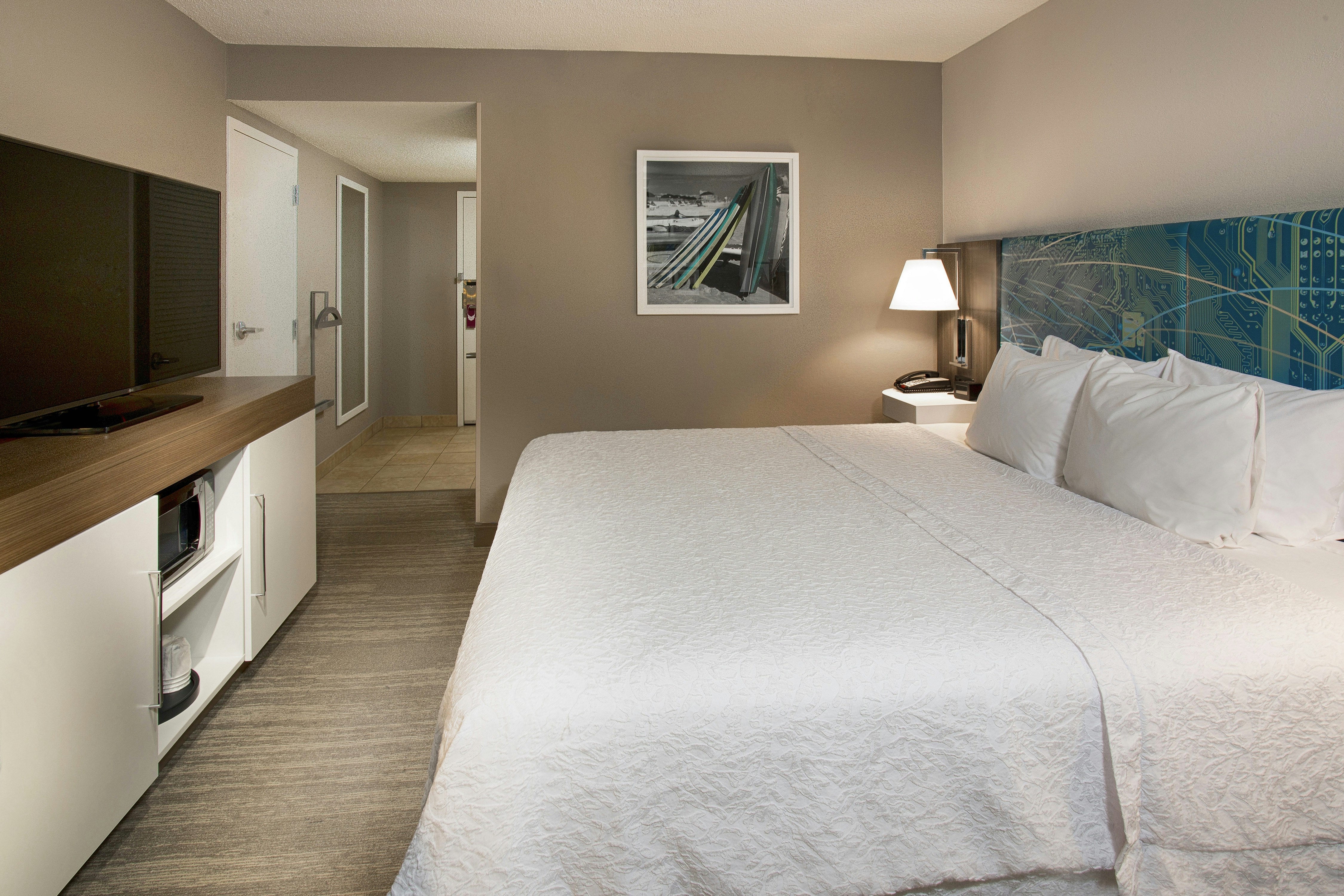 ROOM, KING BED, ACCESSIBLE