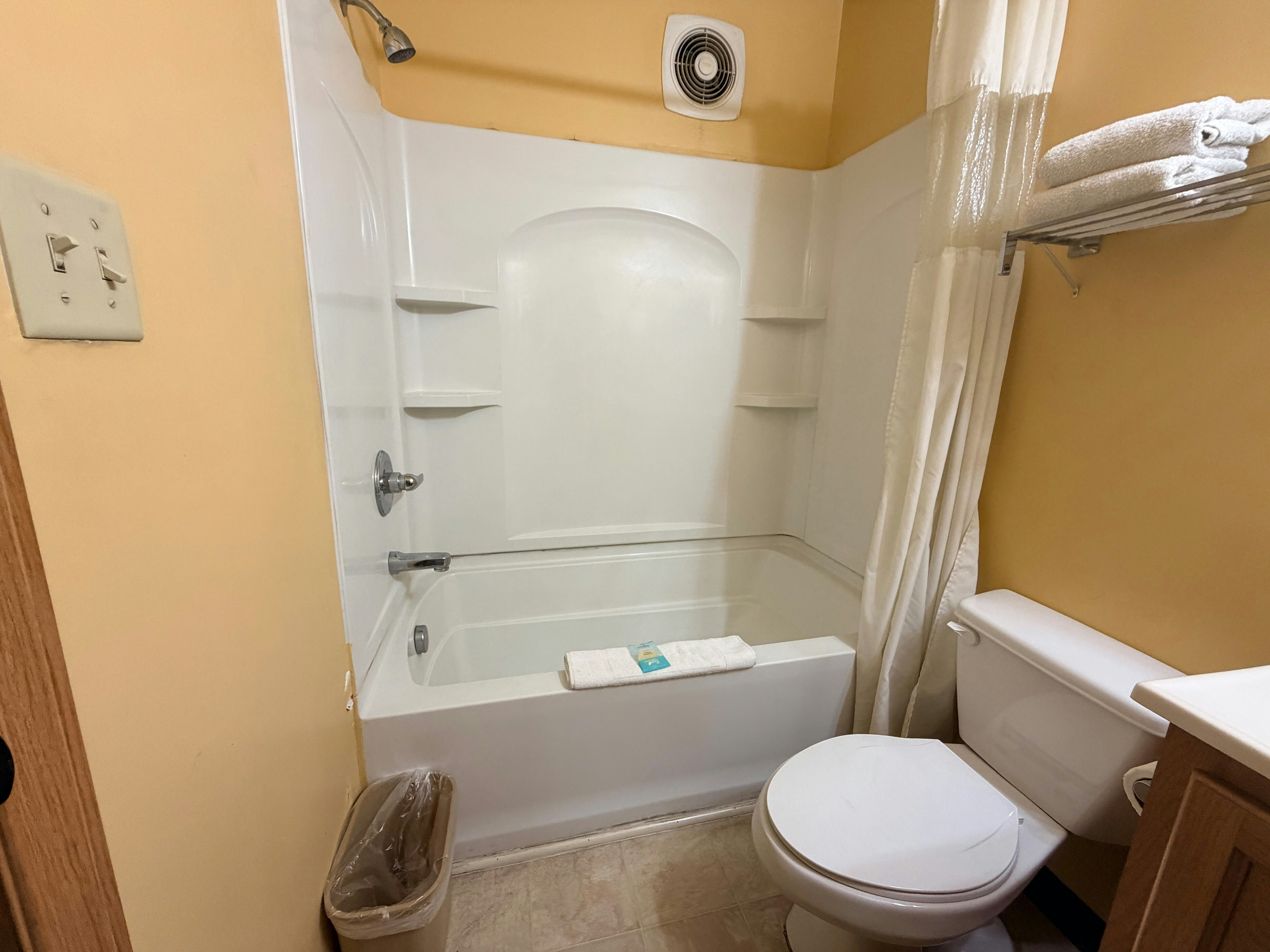 Regal Inn Coffeyville KS US 169 31/31