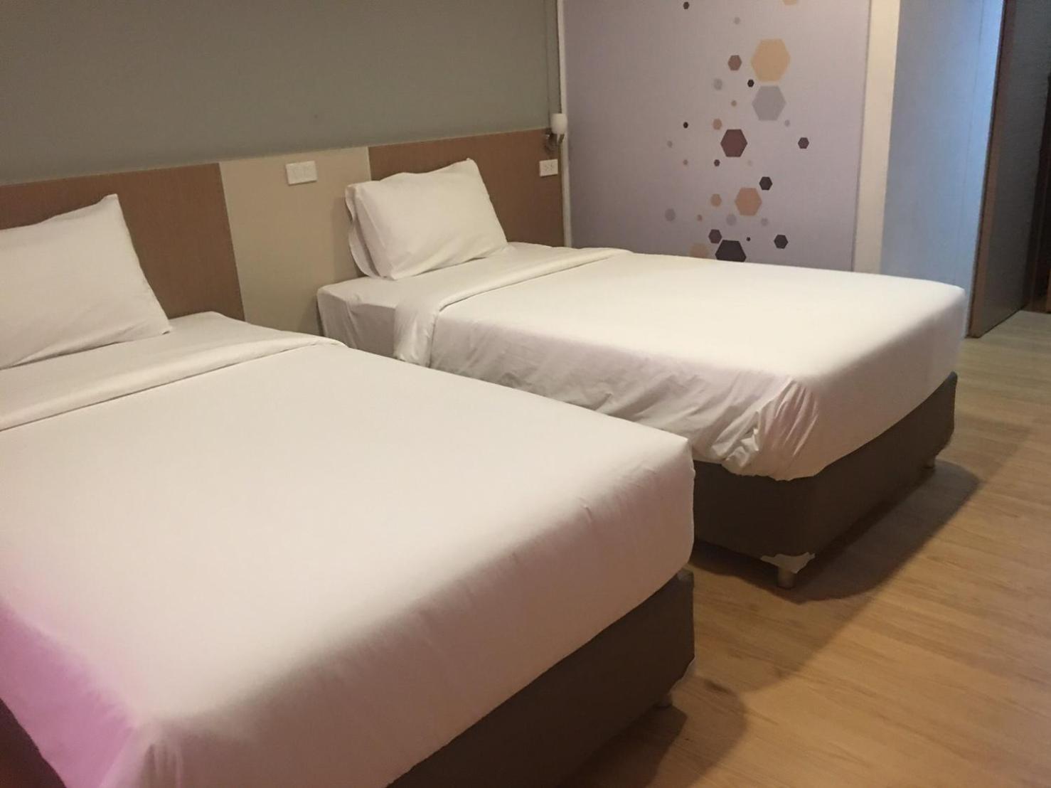 Ingnaam Hotel 18/50