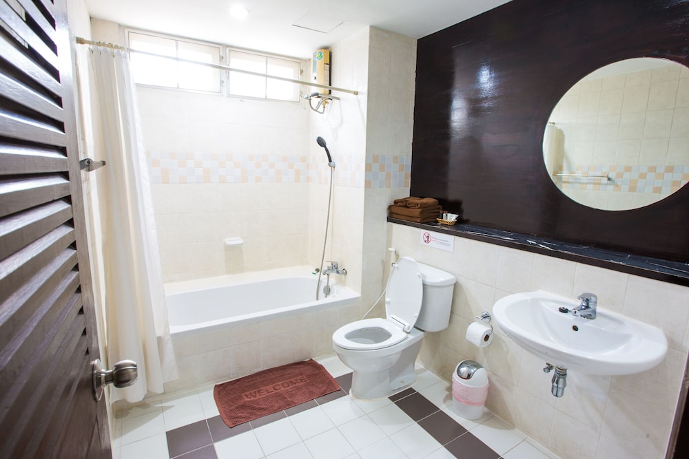 Le Vanvarothai Saladaeng Residence 47/50