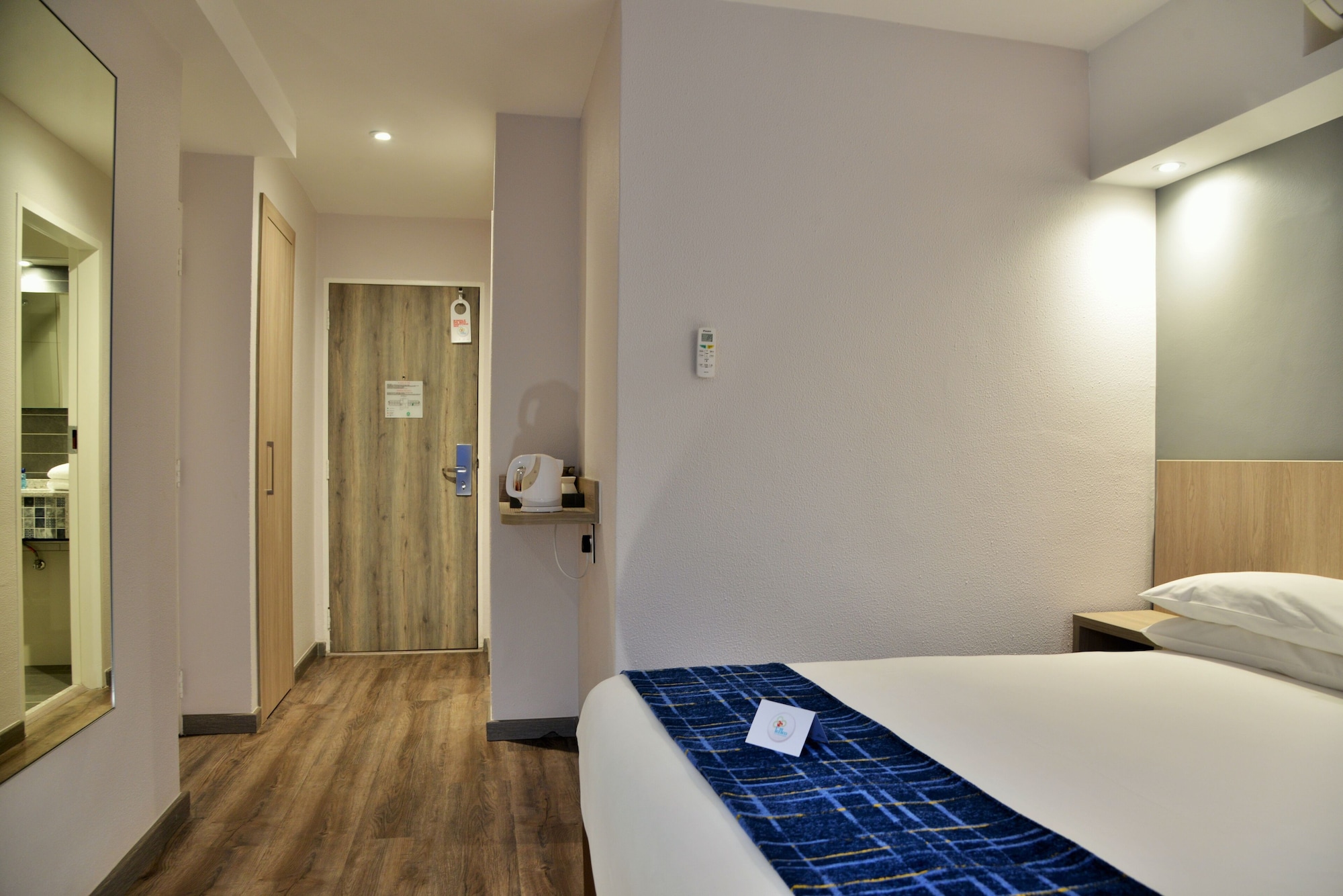 Room, Double Bed, Accessible
