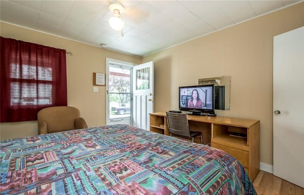 Regent Motel 14/50