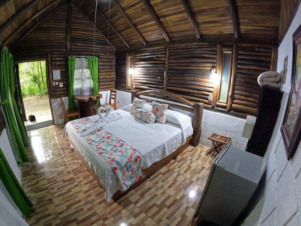 Arenal Oasis 13/50