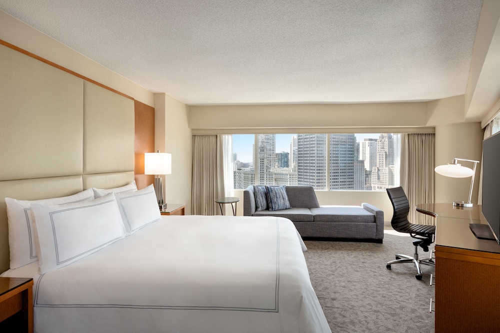 Swissotel Chicago 11/43