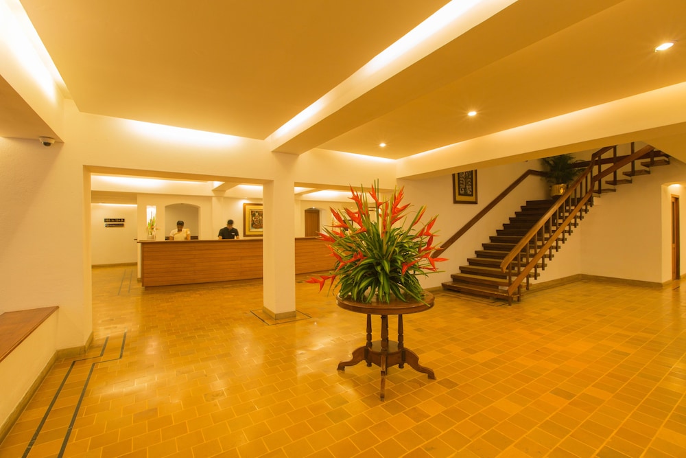 Casino Hotel 6/50