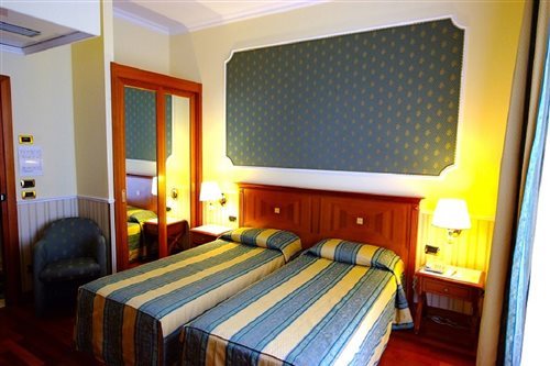 Room, Single, Double Bed