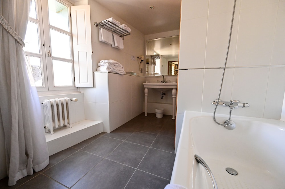 L'AUBERGE BRETONNE 50/50