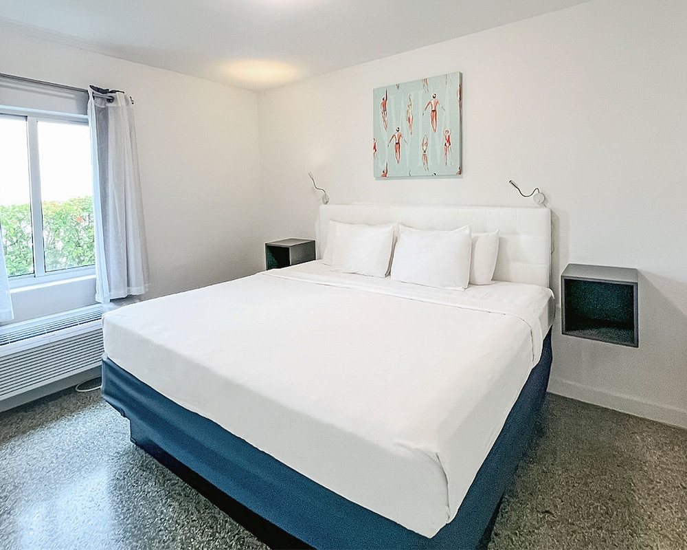 1 BEDROOM, FAMILY SUITE