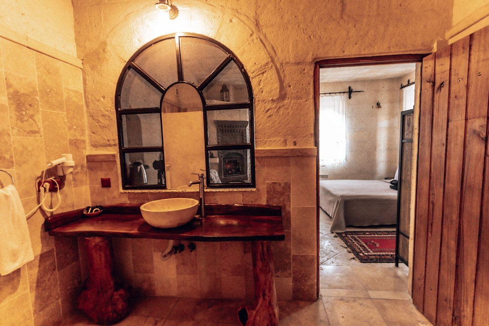 Apex Cave Hotel 29/61