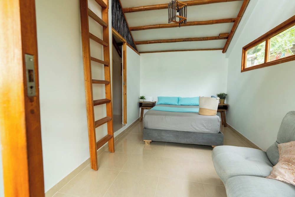 Tayrona Juancho House Hostel 40/41