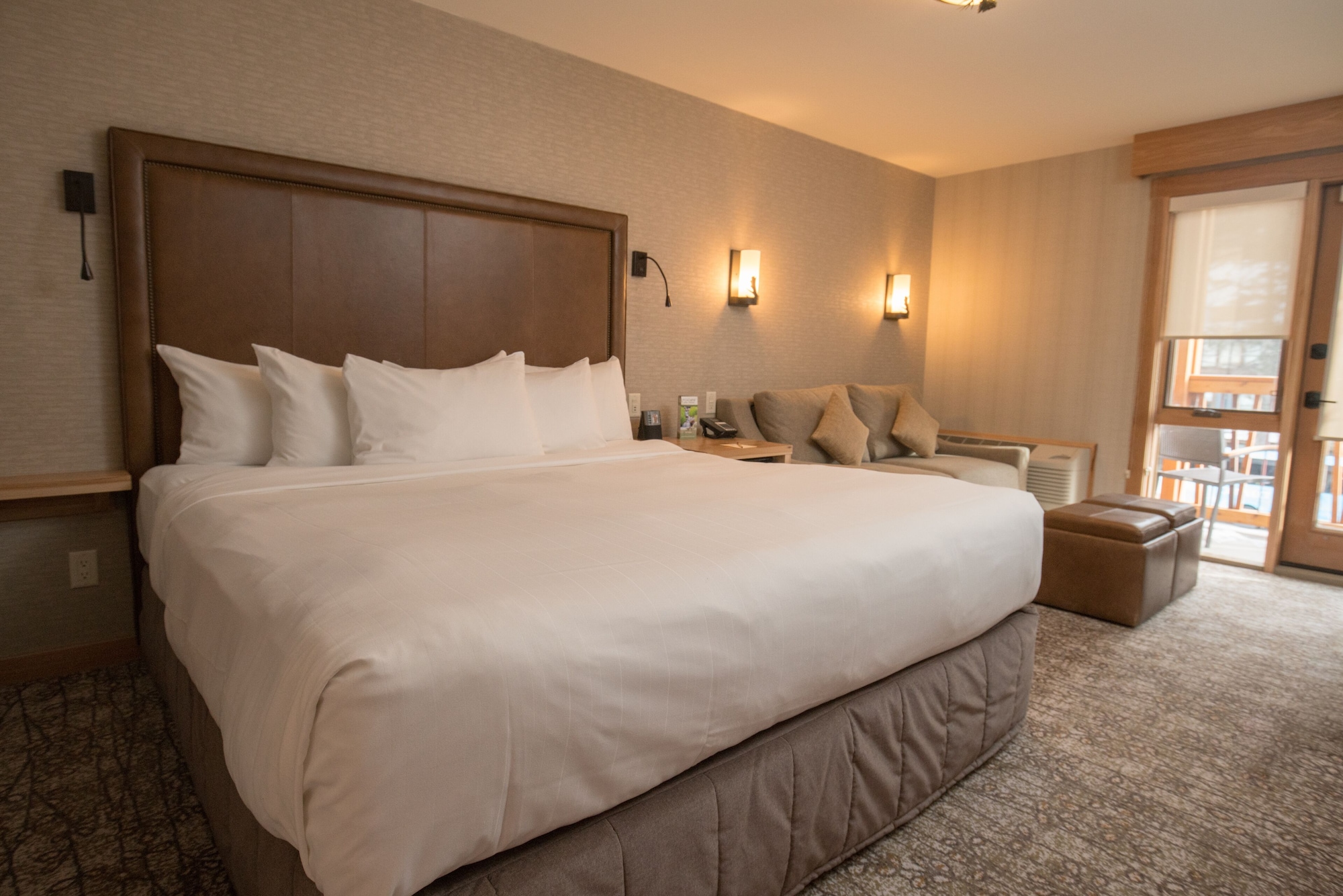 SUPERIOR, KING BED