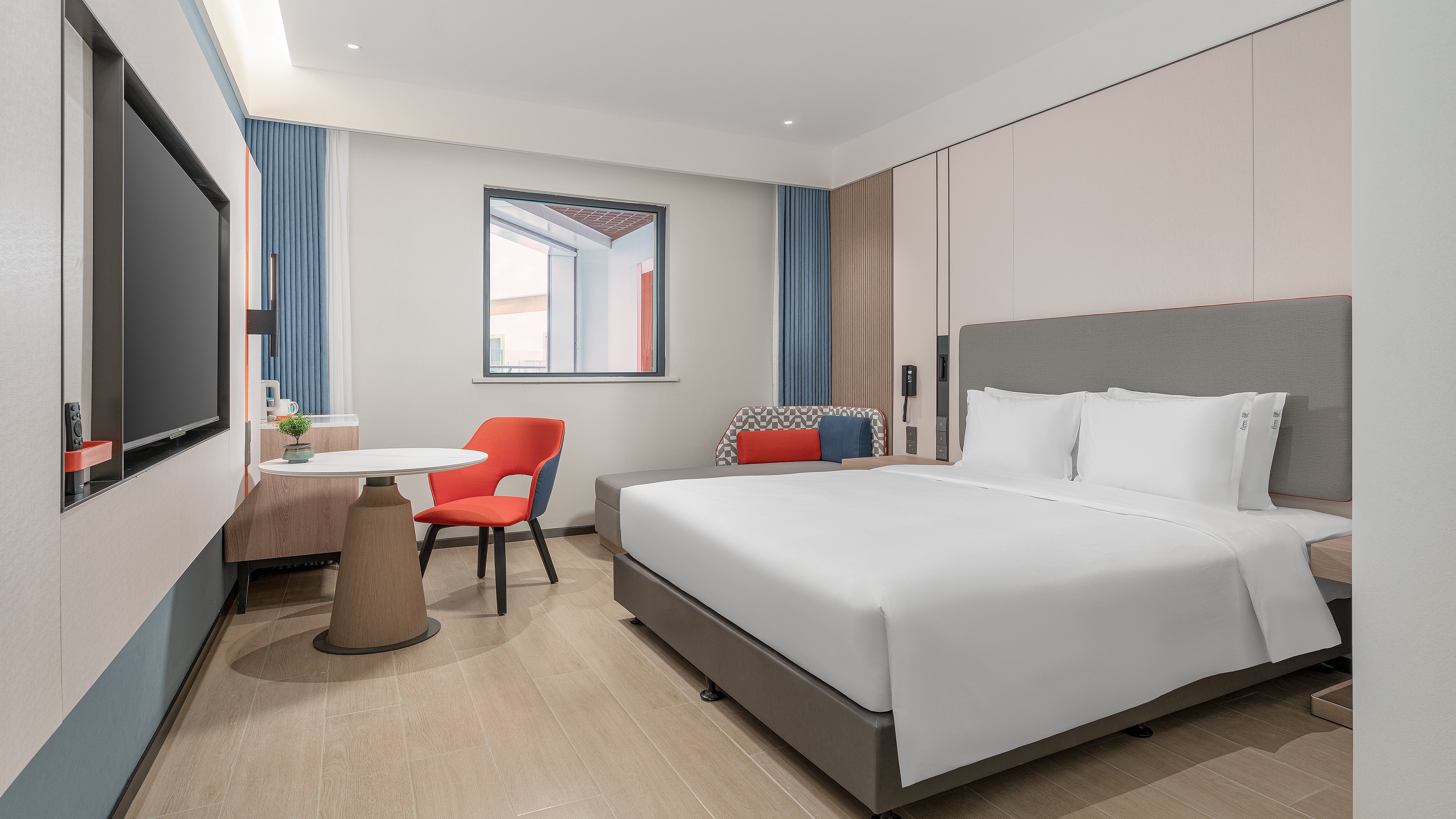 Holiday Inn Express Yangzhou Grand Canal Theatre 8/44