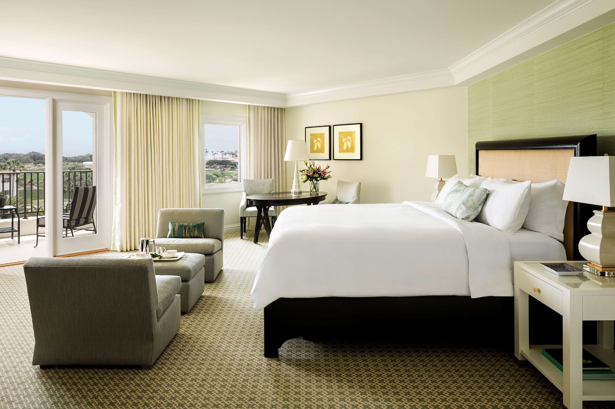 Studio, King Bed, Resort View