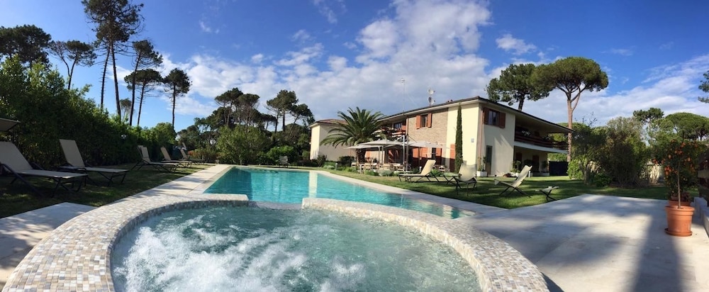 Arli Hotel Hideaway Punta Ala 70/72