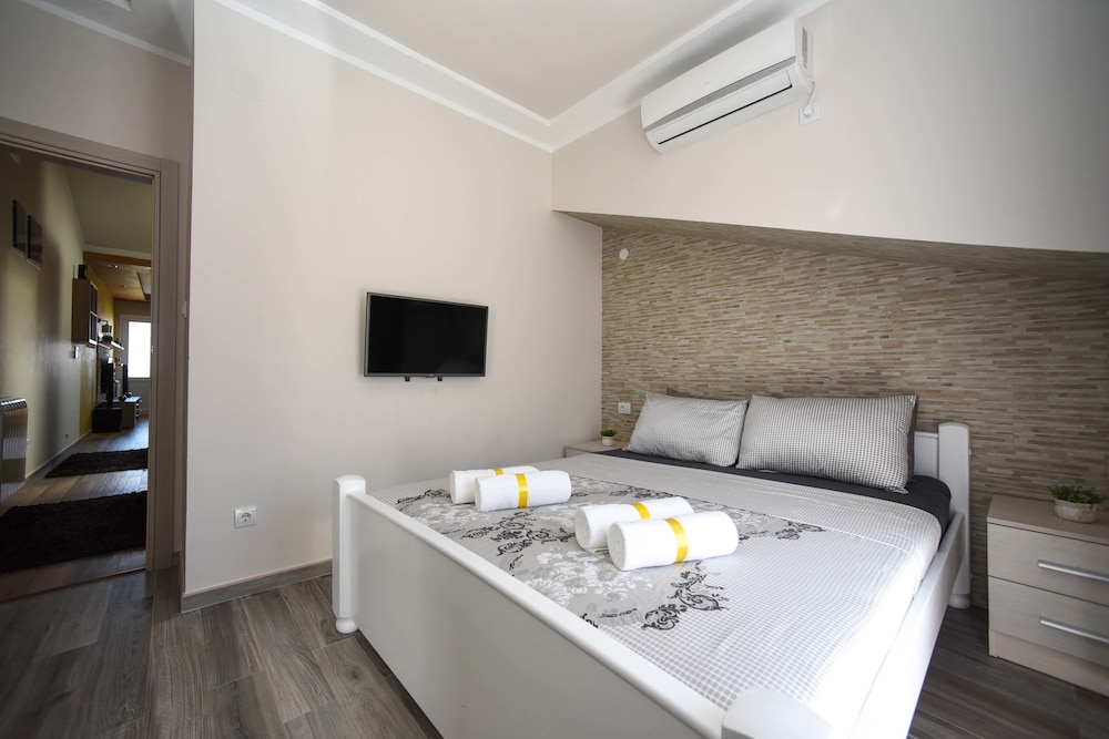 D D Apartments Tivat 13/18
