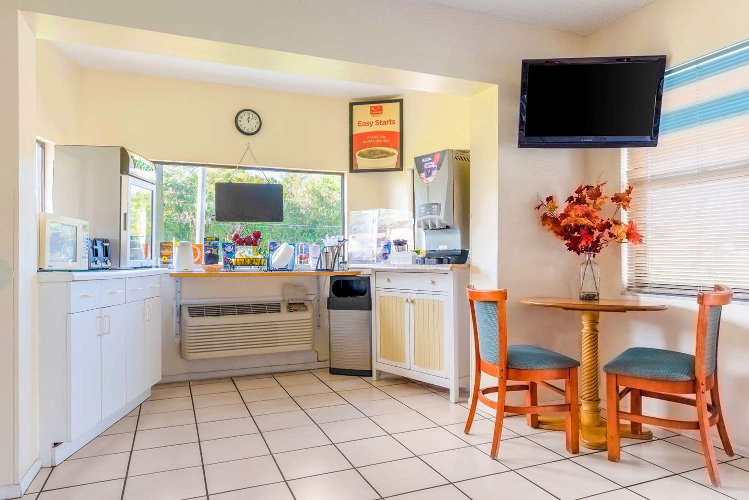 Econo Lodge Crystal River 14/26