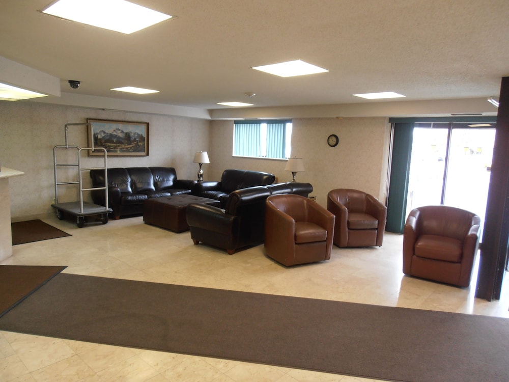 The Floral Park Motor Lodge 41/56