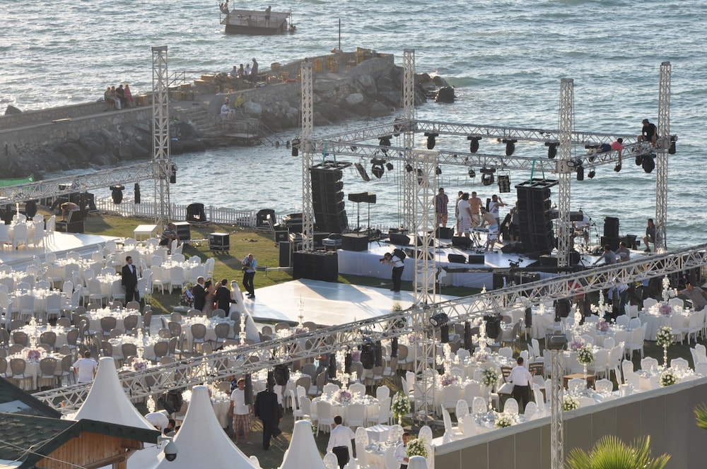Issos Otel 10/11