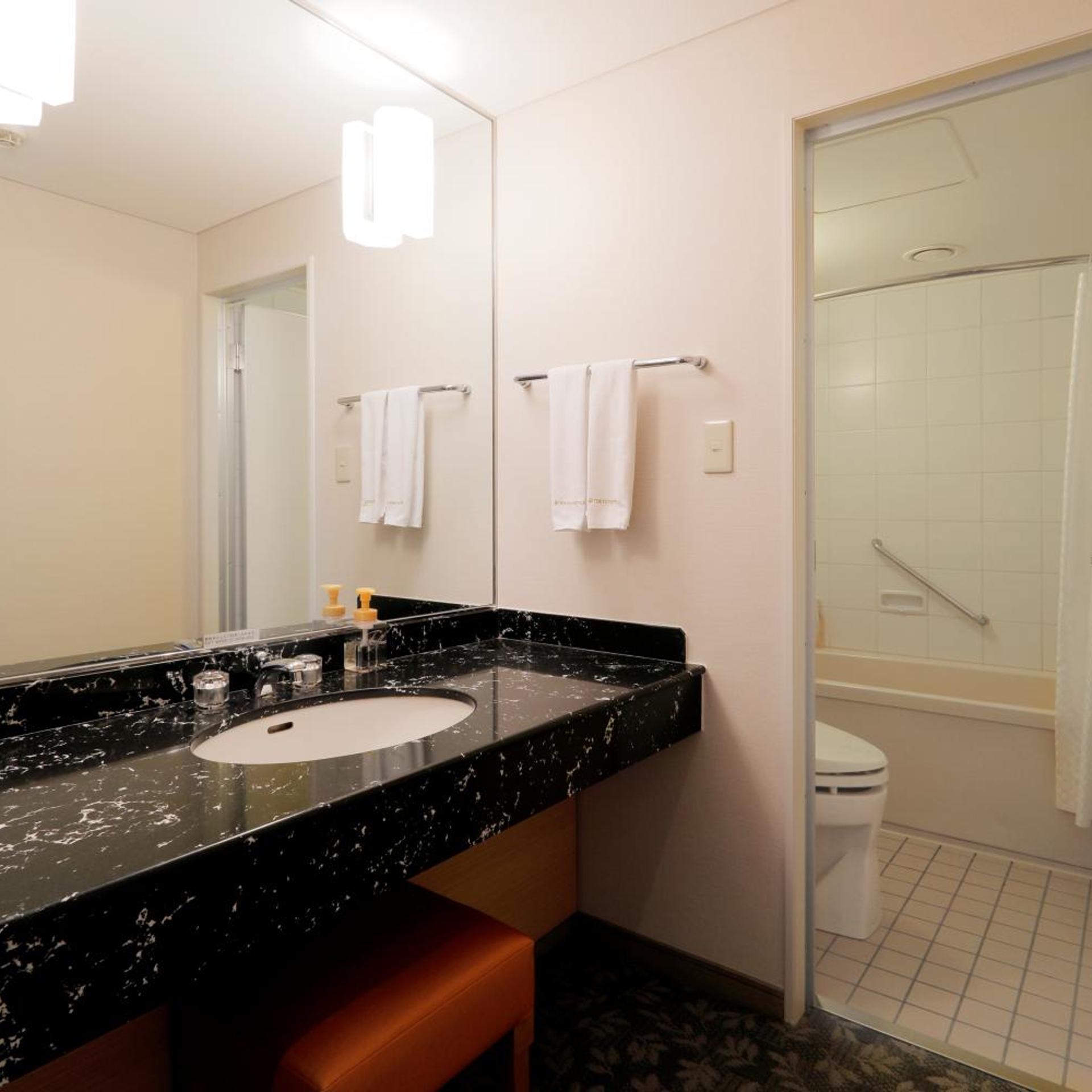 غرفة سوبيريور بسريرين منفصلين مع سرير إضافي للمدخنين، Sapporo Excel Hotel Tokyu 4/4